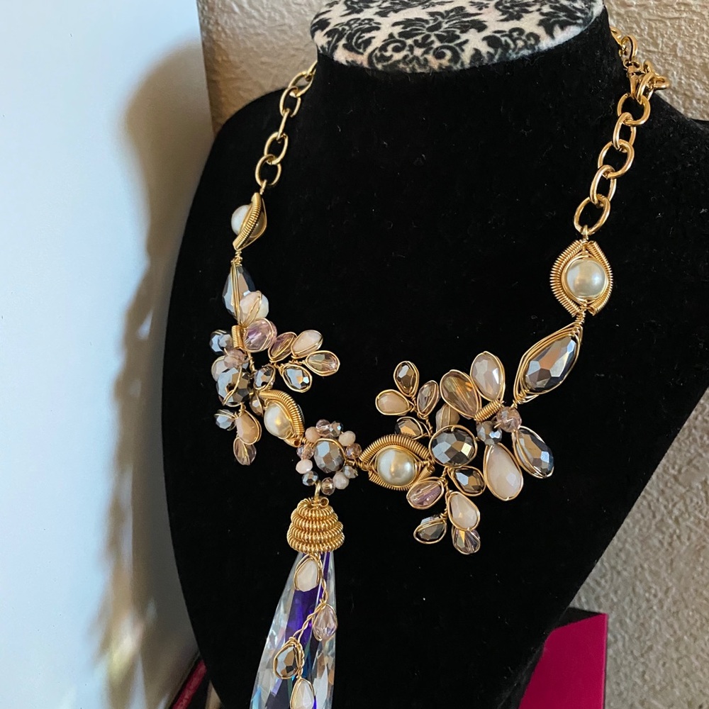 Collares - Picture 3 of 11